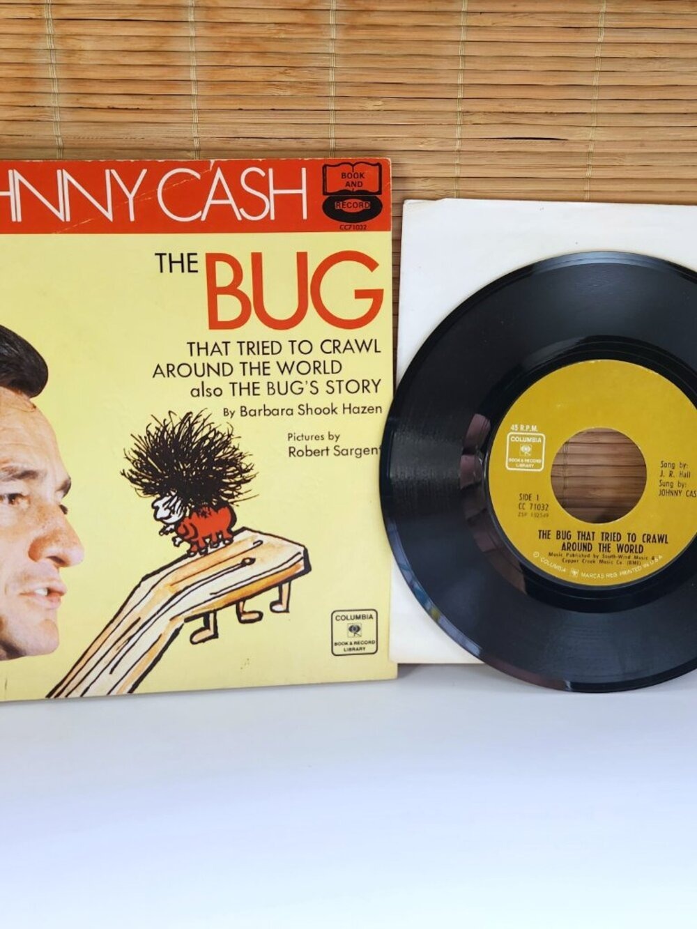Johnny Cash The Bug That Tried To Crawl Around World 7" Vinyl 45 Record & Book